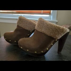 Aldo brown suede flat form slip on mules